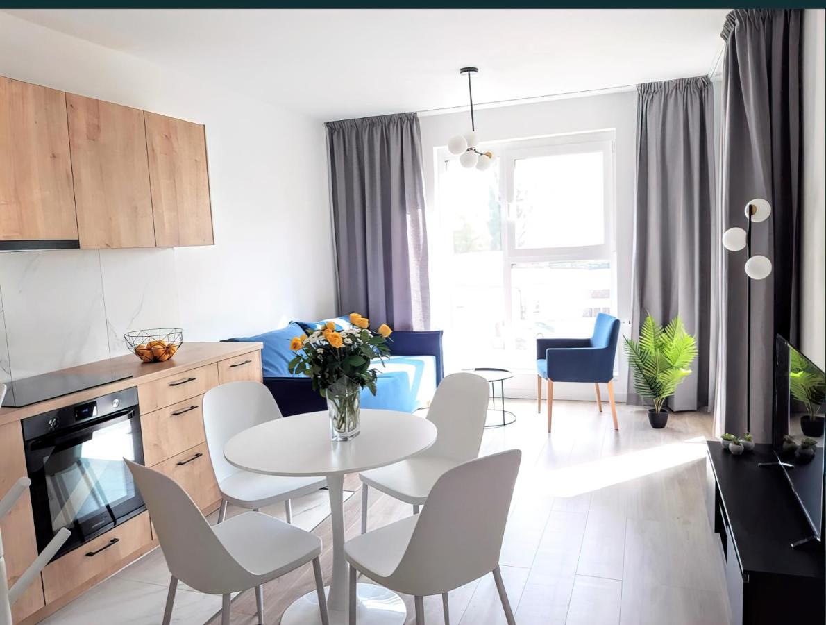 Apartamenty Fuzja - Komfortowe Mieszkania Blisko Centrum Lodzi Garaz Exterior photo